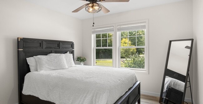 Building Photo - Furnished Home with Modern Amenities in Williamsburg