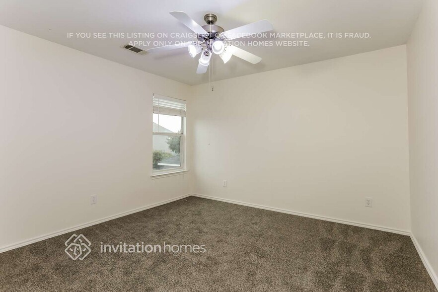 Building Photo - 1213 Sweetwater Dr