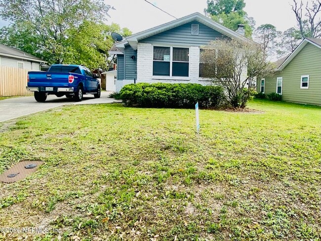 Building Photo - 4808 Lawnview St