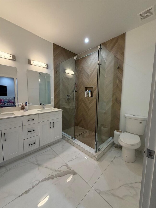 Building Photo - 14150 Jefferson St