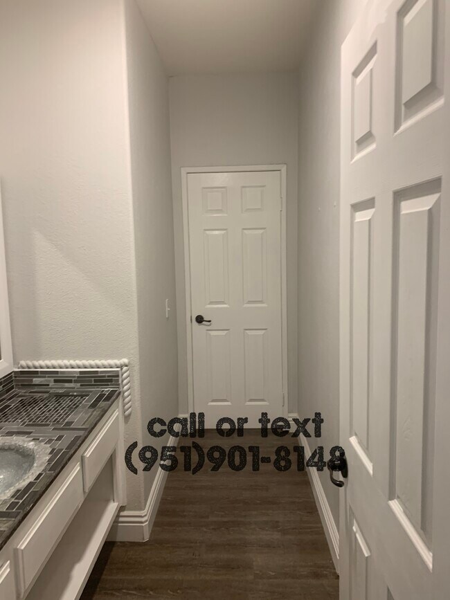 Building Photo - 13957 Doria Cir
