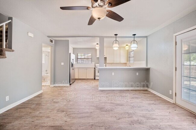 Building Photo - 5504 Coventry Ln