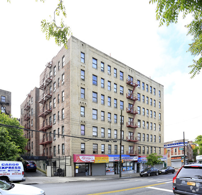 Building Photo - 147 W 230th St