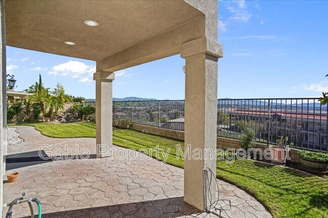 Building Photo - 24022 Via Vista