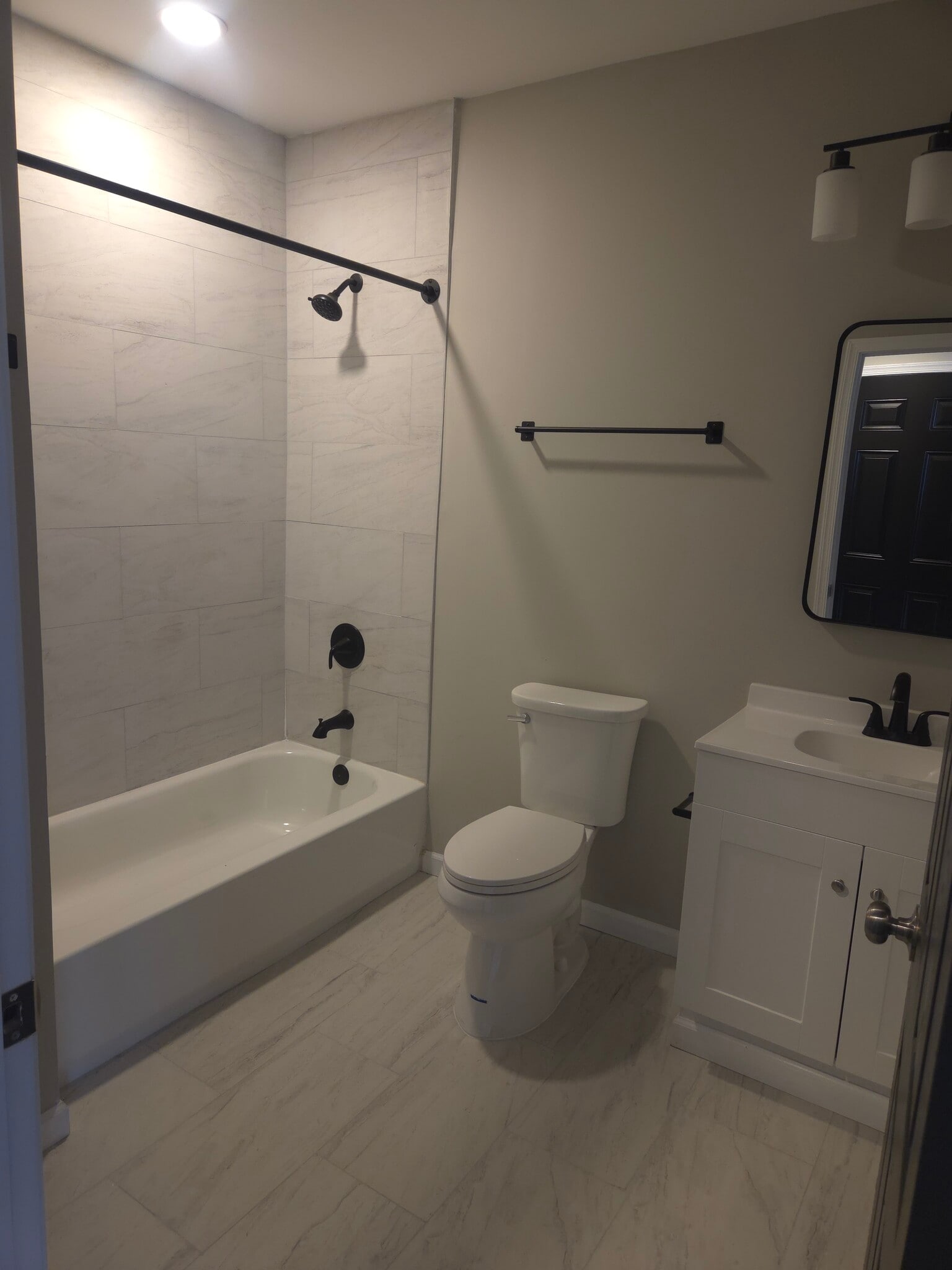 Building Photo - 2732 Reisterstown Rd