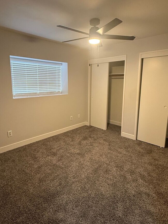 Building Photo - 3210 Brookfield Loop