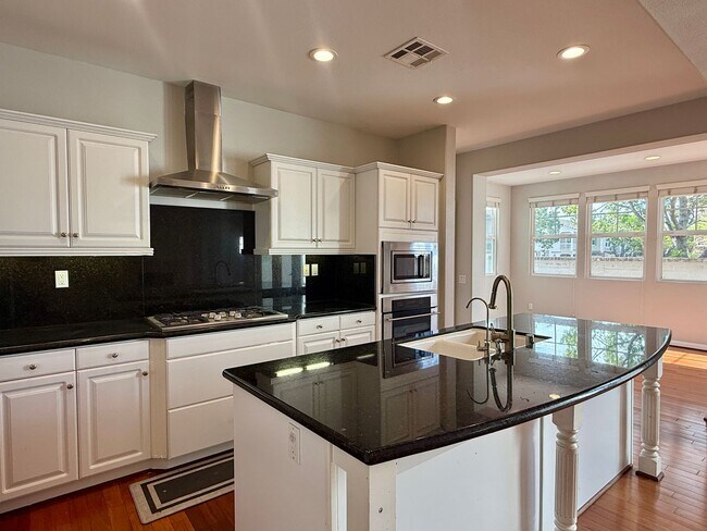 Building Photo - Gorgeous Home in Pacific Highland Ranch Co...