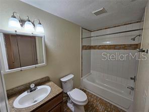 Building Photo - 711 Lake Jessie Dr