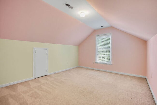 Building Photo - Spacious 5 Bedroom Home in Moseley – $3,800/mo