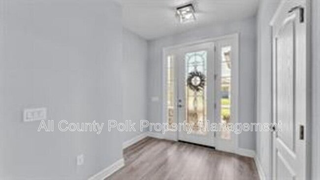 Building Photo - 1095 Woodland Oaks Dr