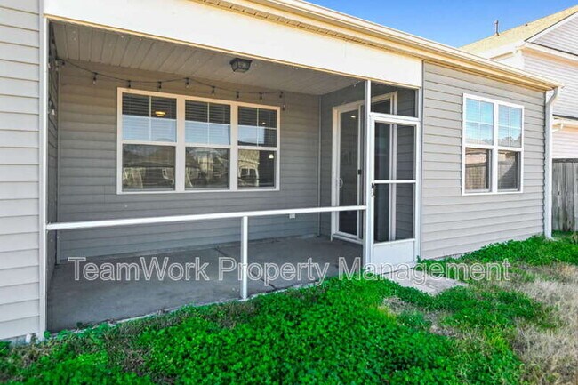 Building Photo - 214 Mercator Dr