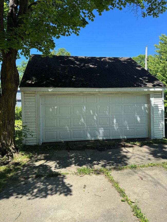 Building Photo - 4508 Plaza Dr