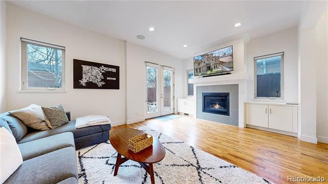 Building Photo - 3528 Tennyson St