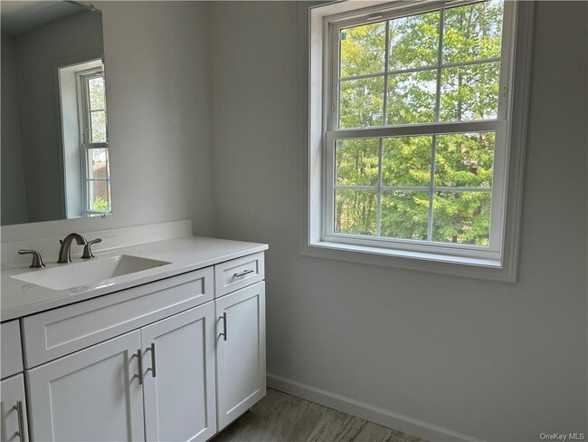 Building Photo - 16 Pinto Rd