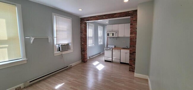 Building Photo - 500 S Collington Ave