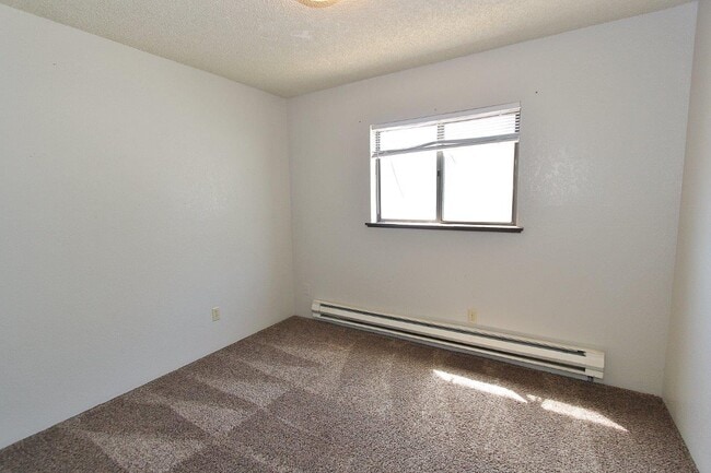 Building Photo - 4833 W Targee St