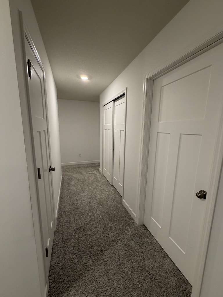 Building Photo - 10604 Heron Ave S