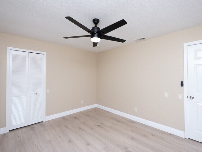 Building Photo - 3 BEDROOM • 2 BATHROOM • PRIVATE POOL • WATERFRONT • BOAT LIFT • ZERO DEPOSIT MOVE-IN AVAILABLE