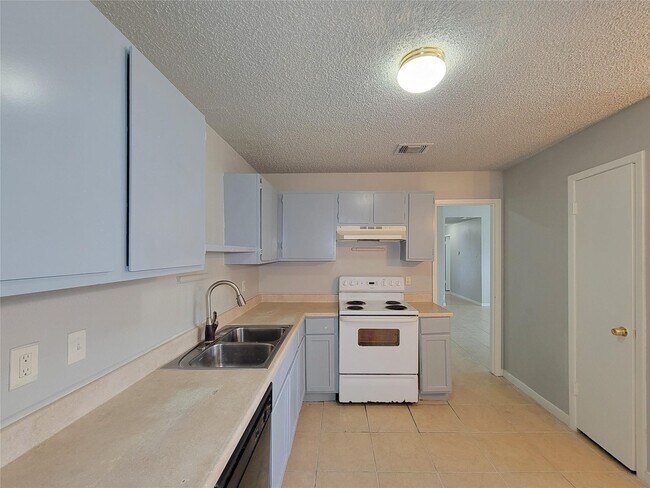 Building Photo - 17706 Glenhagen Ct