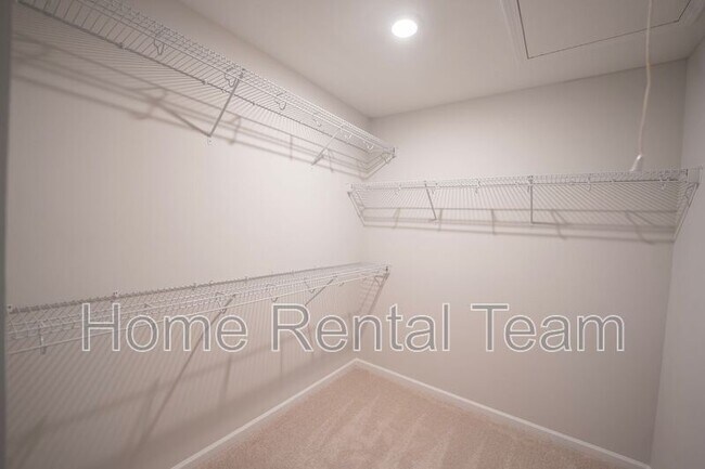 Building Photo - 46 Blues Dr