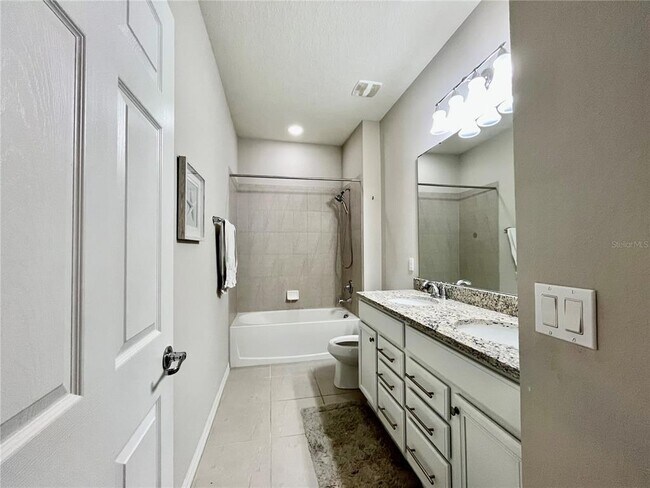 Building Photo - 2712 Vermillion Ct