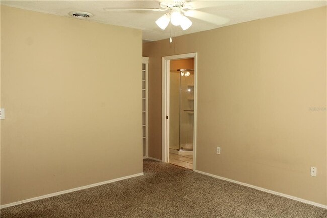 Building Photo - 4215 18th Ave Dr W