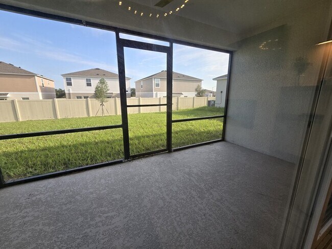 Building Photo - Beautiful 3/2/2 SF Home For Rent in Davenport, FL $2199