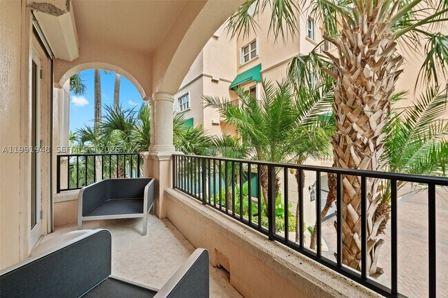 Building Photo - 13633 Deering Bay Dr