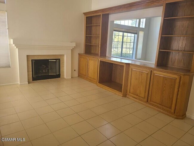 Building Photo - 1029 Amberton Ln
