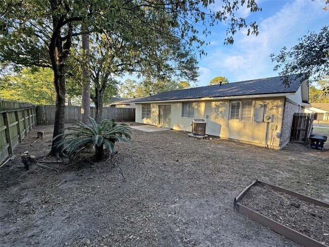 Primary Photo - 14411 Cypress Leaf Dr