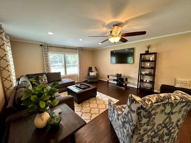 Building Photo - Remarkable Value. Unbeatable Location.
