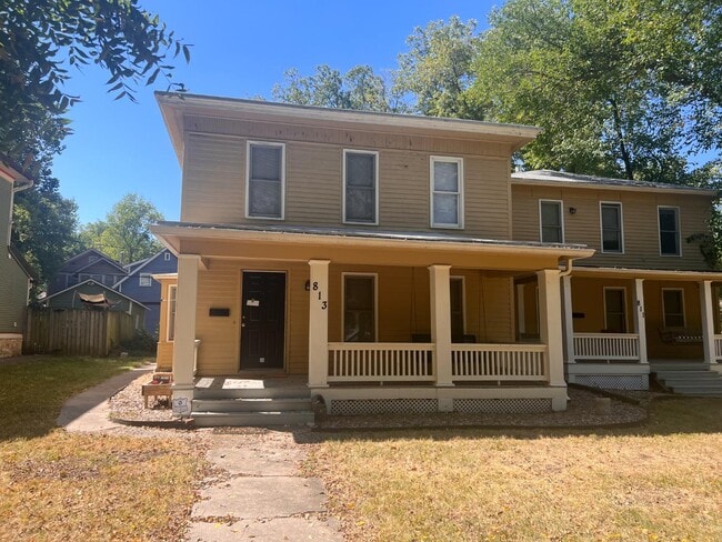 Primary Photo - 813 Maine St