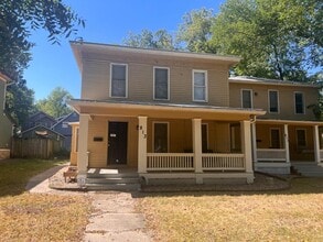 Building Photo - 813 Maine St