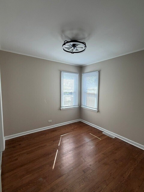 Building Photo - 7035 W 115th St