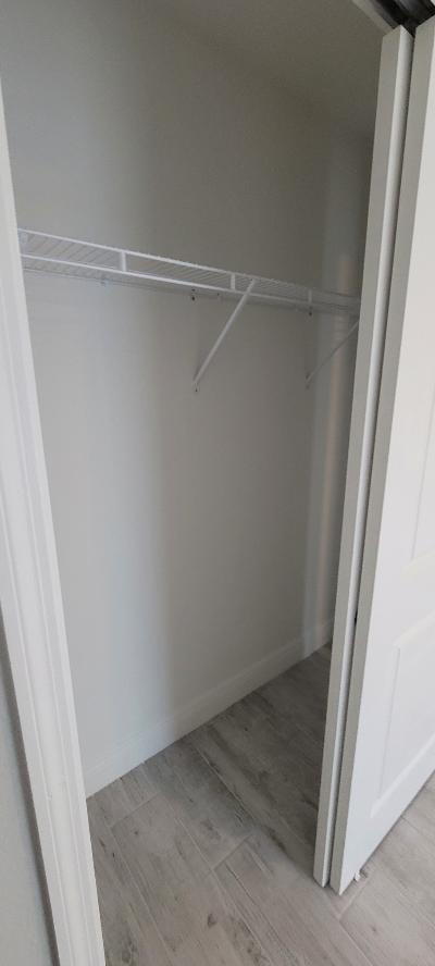 Building Photo - 2022 NE 25th Terrace