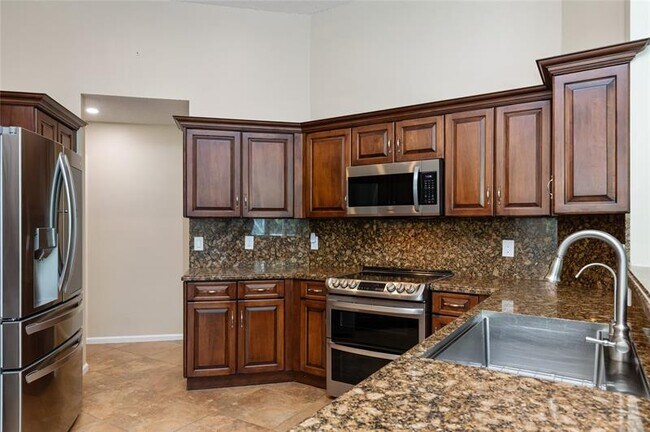 Building Photo - 5815 NW 96th Dr