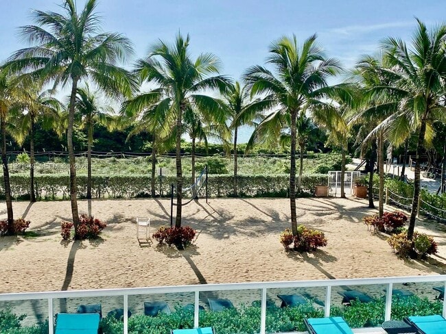 Building Photo - 9172 Collins Ave