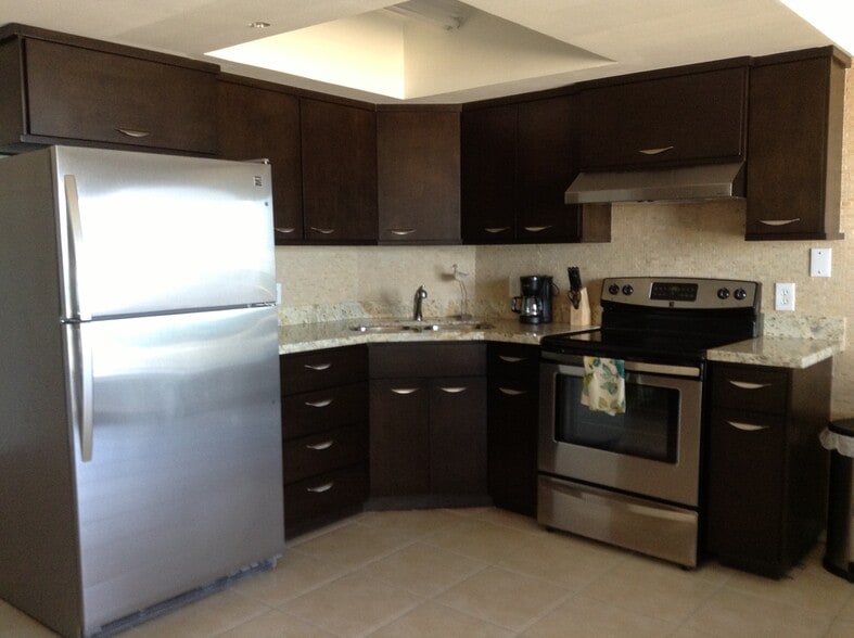 Kitchen - 5600 Gulf Blvd