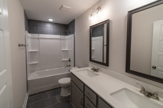 Building Photo - Modern and Luxurious New Construction in Great Location!