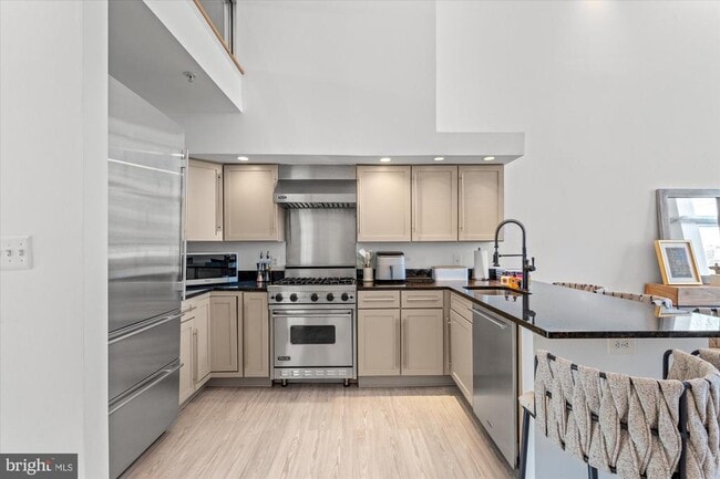 Building Photo - 1610 11th St NW