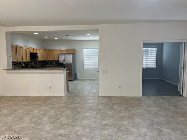Building Photo - 10922 Moonbeam Glow Ln