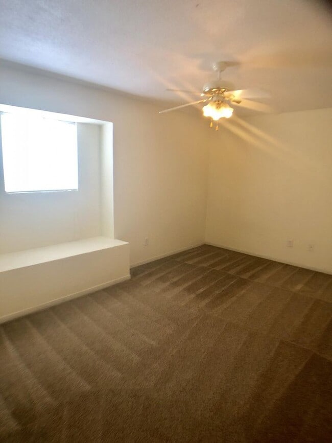 Building Photo - 4bd/2.5ba in Killeen TX