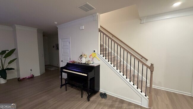 Building Photo - 3840 Pressley Ln