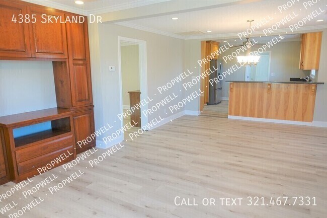 Building Photo - 4385 Skyland Dr
