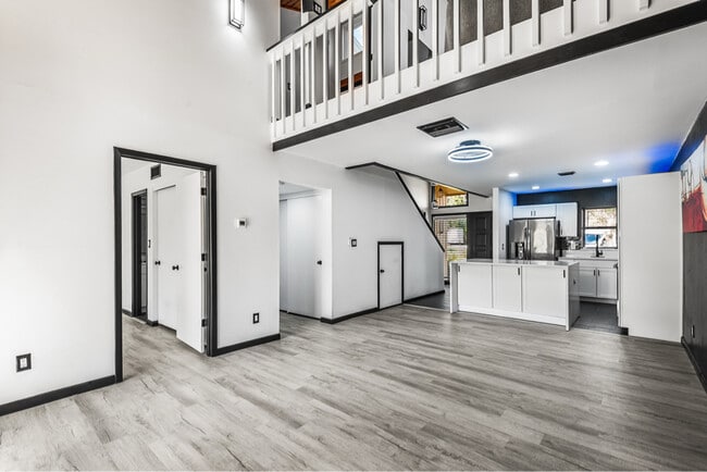 Building Photo - 50 Aspen Dr