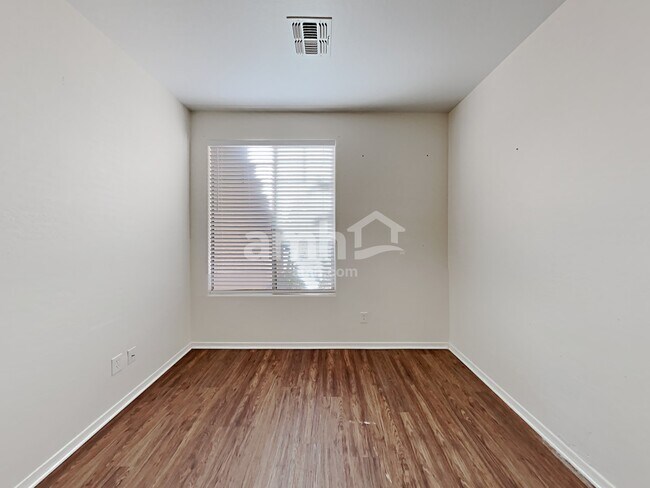 Building Photo - 17578 W Ironwood St