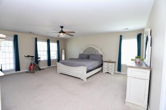 Building Photo - 3260 Matthews Dr