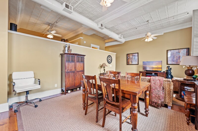 Building Photo - 4 Beaufain St