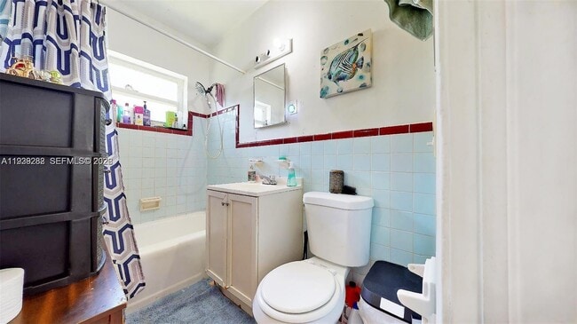 Building Photo - 2499 SW 27th St