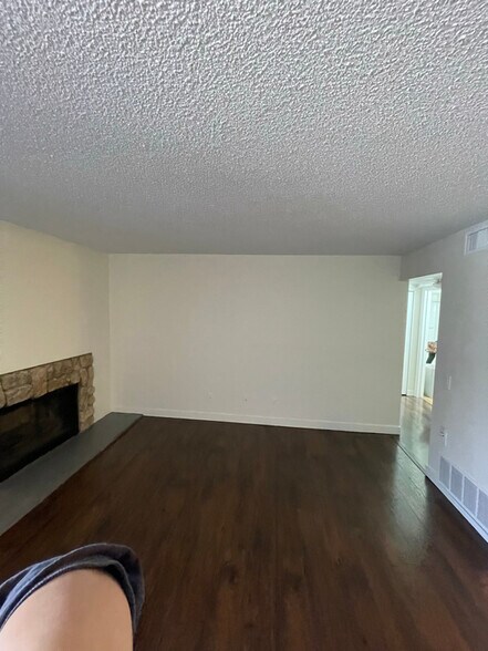 Building Photo - 14006 E Stanford Cir